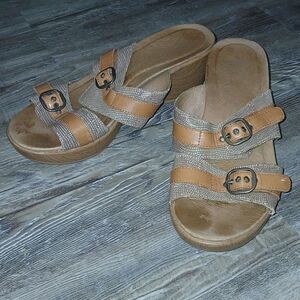 Dansko tan leather wedge sandals  Sz 39  EUC worn once